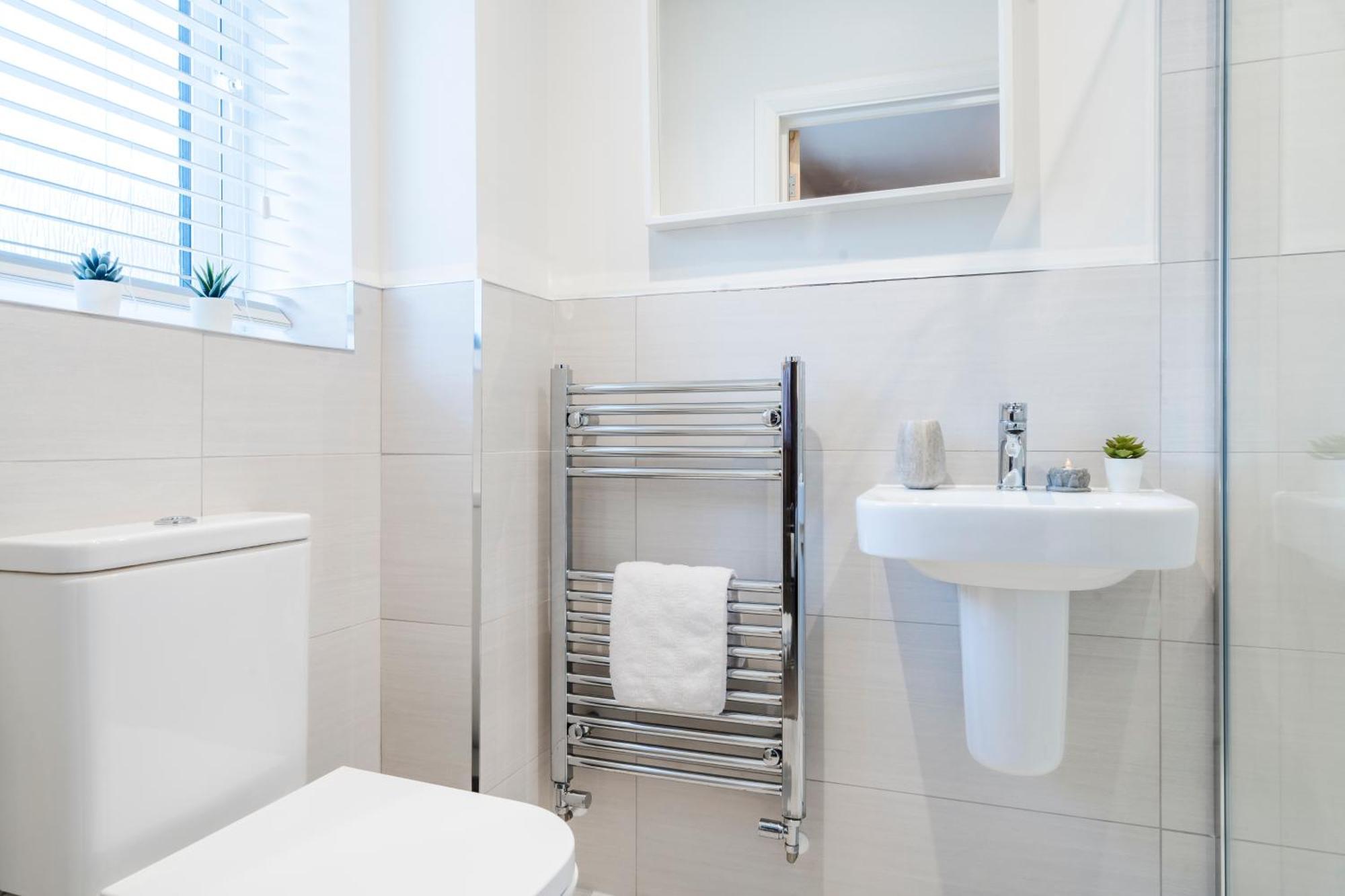 Pet Friendly With A Hot Tub Villa Hednesford ภายนอก รูปภาพ